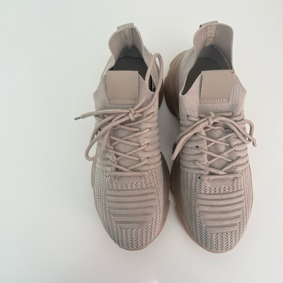 Cushionaire Womens Sneakers Neutral Beige Knit Lace Up Comfort Shoes 9.5 - Picture 2 of 8